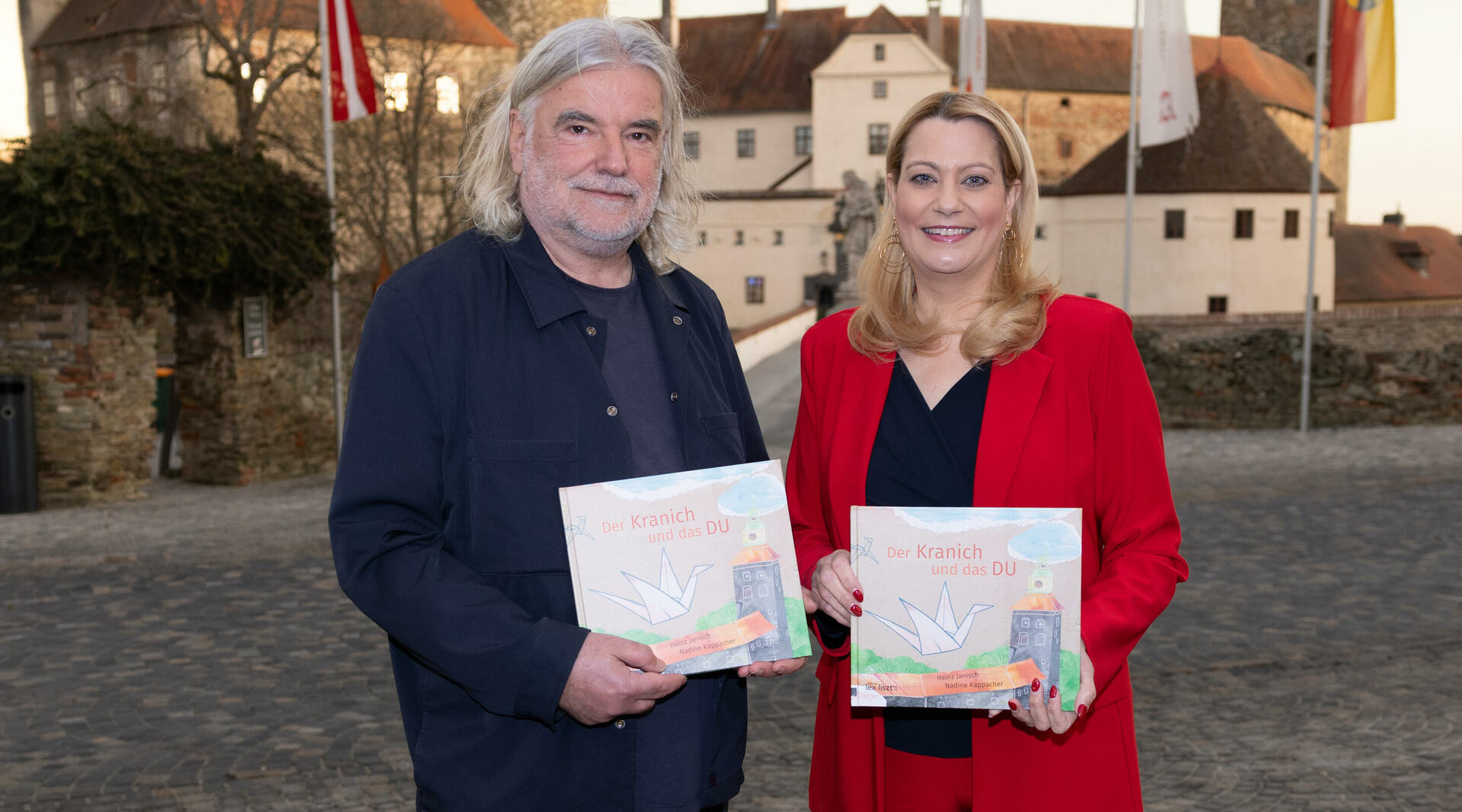 Bilderbuch „Der Kranich und das DU“ erklärt Kindern den Wert von Frieden und des Miteinanders