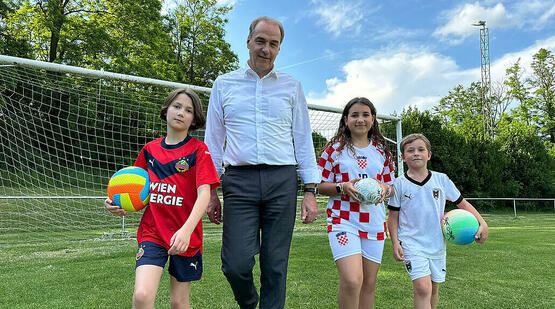 Solidaritätsfonds: Land fördert Ferienaction für Kinder und Jugendliche aus sozial schwachen Familien!