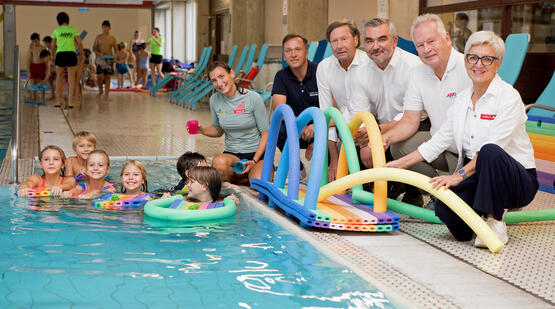 Bereits mehr als 1.000 Kinder werden bei Projekt „Jedes Kind soll Schwimmen lernen“ mitmachen